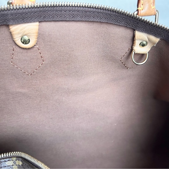 Louis Vuitton Monogram Speedy 40 - Picture 15 of 16